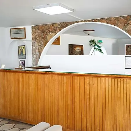 Le Village Hotel