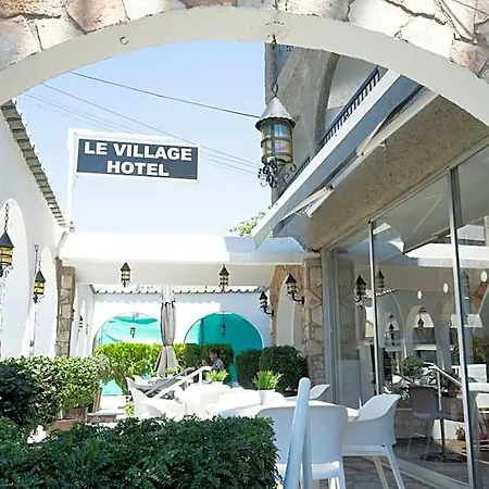 Le Village Hotel